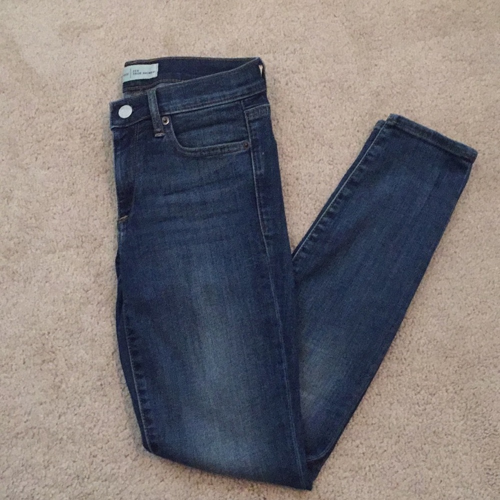 {Gap} Skinny Jeans